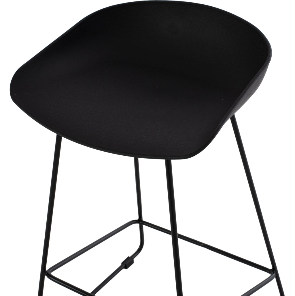 ΣΚΑΜΠΟ ΜΠΑΡ NAILA HM9299.02 ΜΑΥΡΟ ΜΕΣΑΙΟΥ ΥΨΟΥΣ 44x44x74Yεκ.
