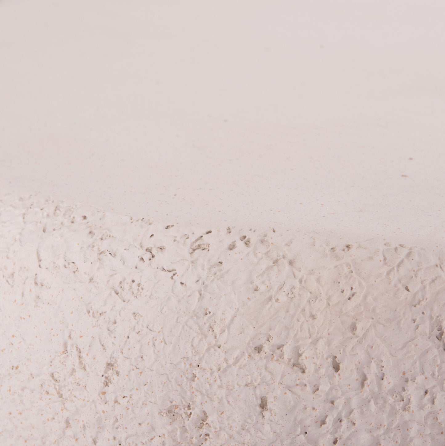 ΤΡΑΠΕΖΙ ΣΑΛΟΝΙΟΥ GERSON HM18151.02L FIBER CEMENT ΣΕ ΛΕΥΚΟ--122x78,5x40Υεκ.